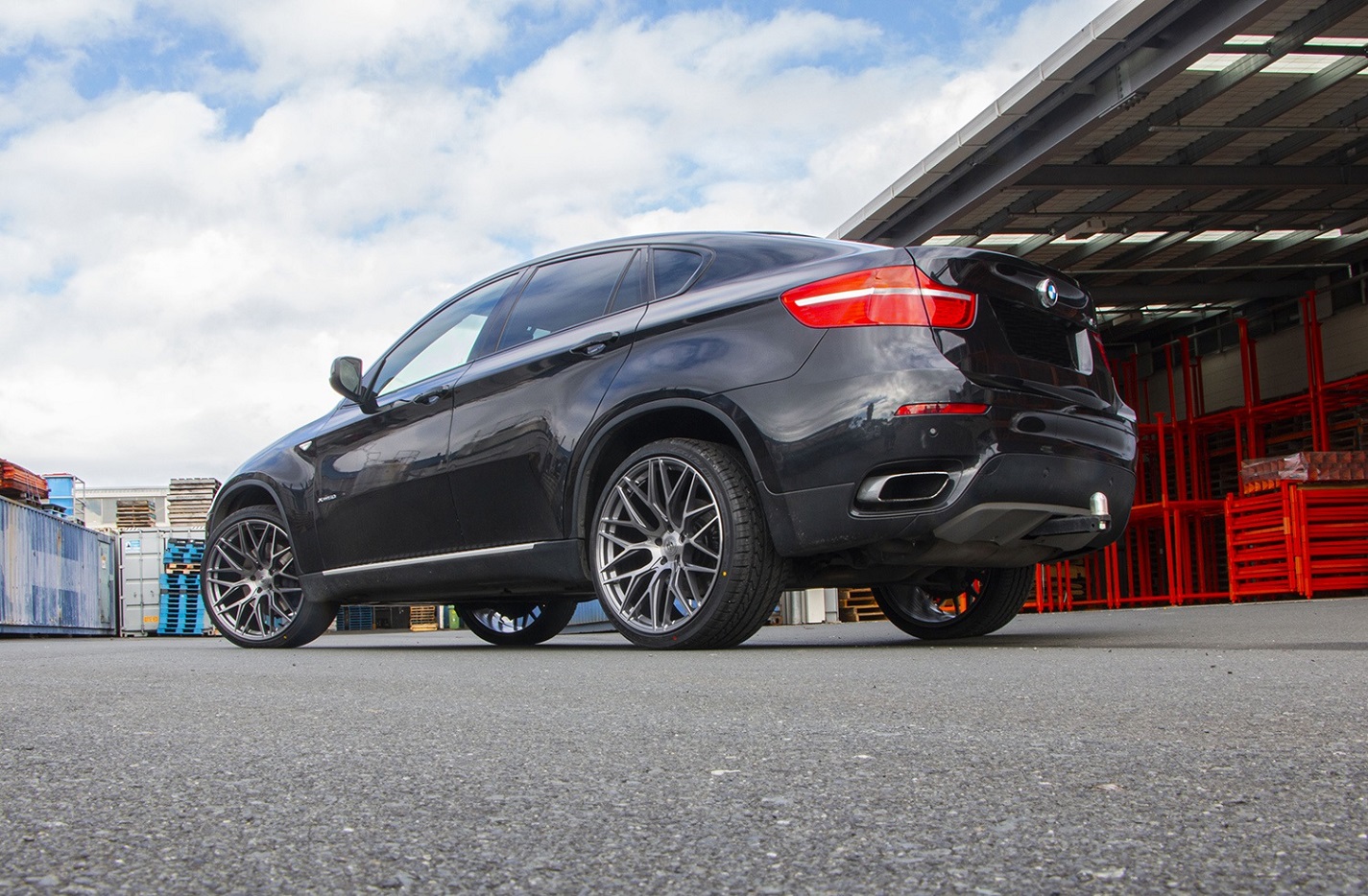 BMW X6 on Covert CV1