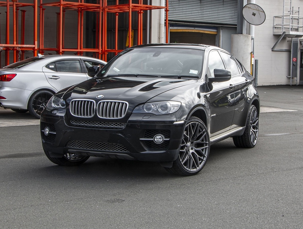BMW X6 on Covert CV1