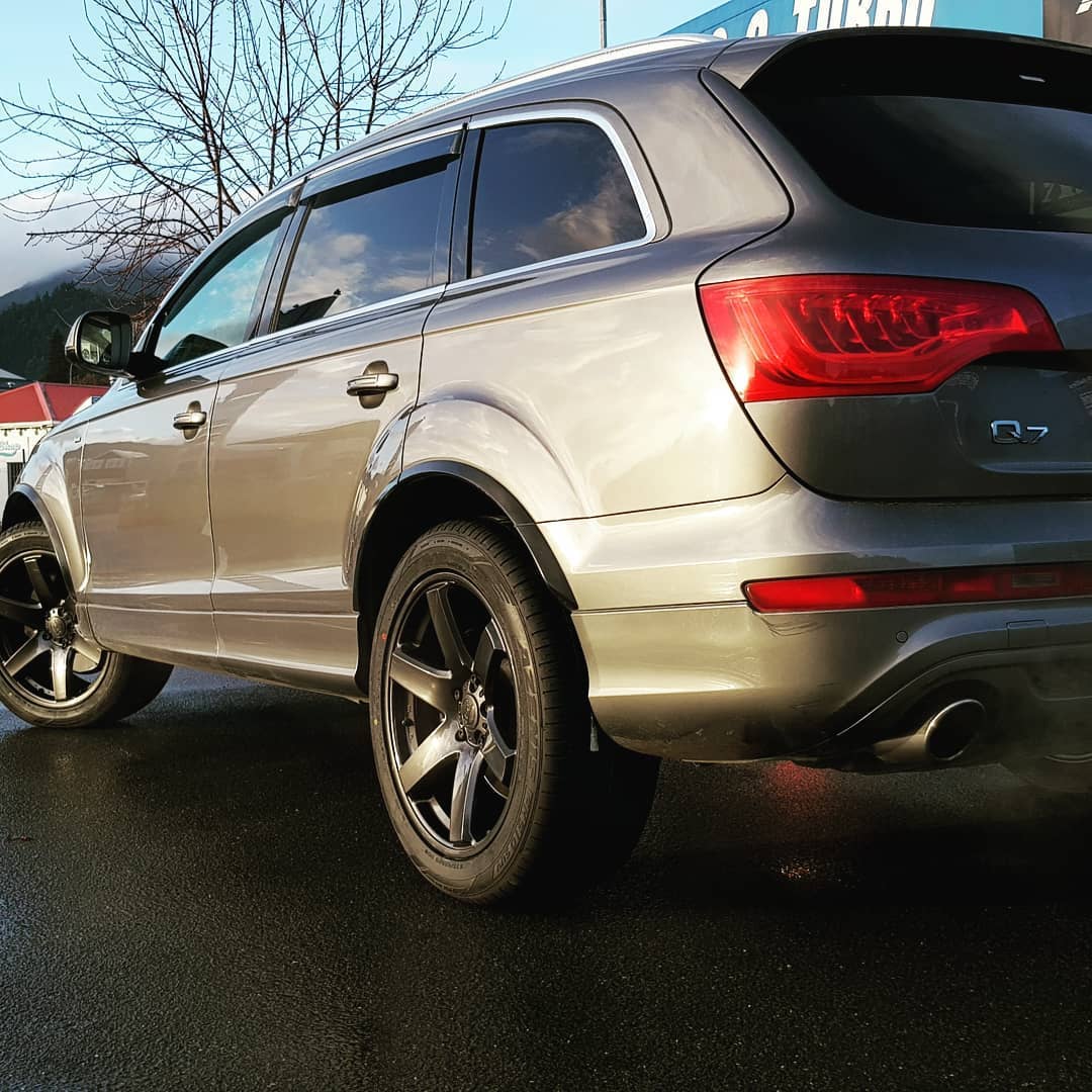 Audi Q7 on BGW Beast