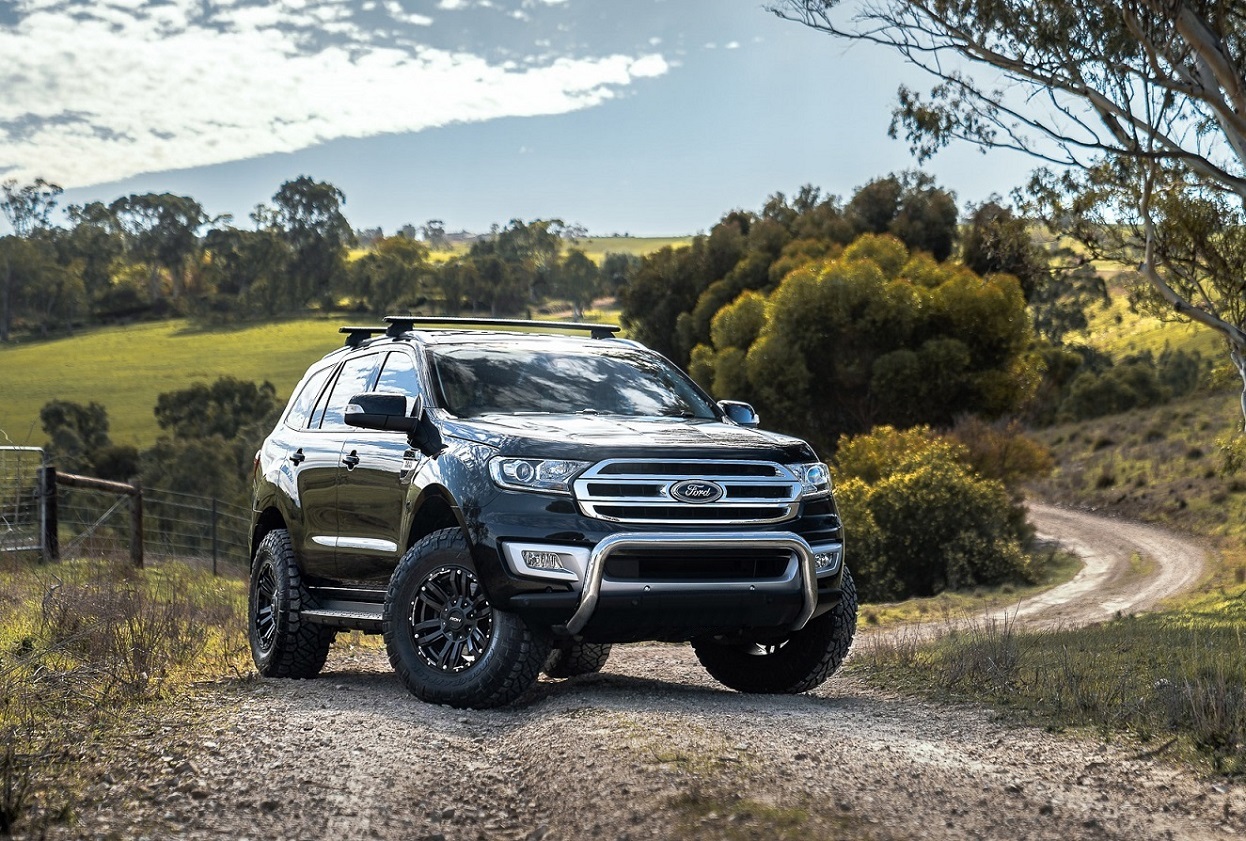 Ford Everest on ROH Vapour