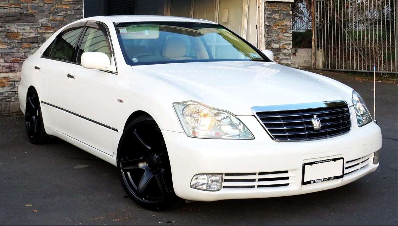 Toyota Crown on BGW Beast