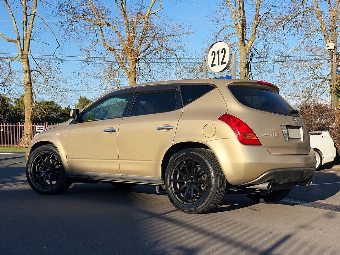 Nissan Murano on BGW Pursuit