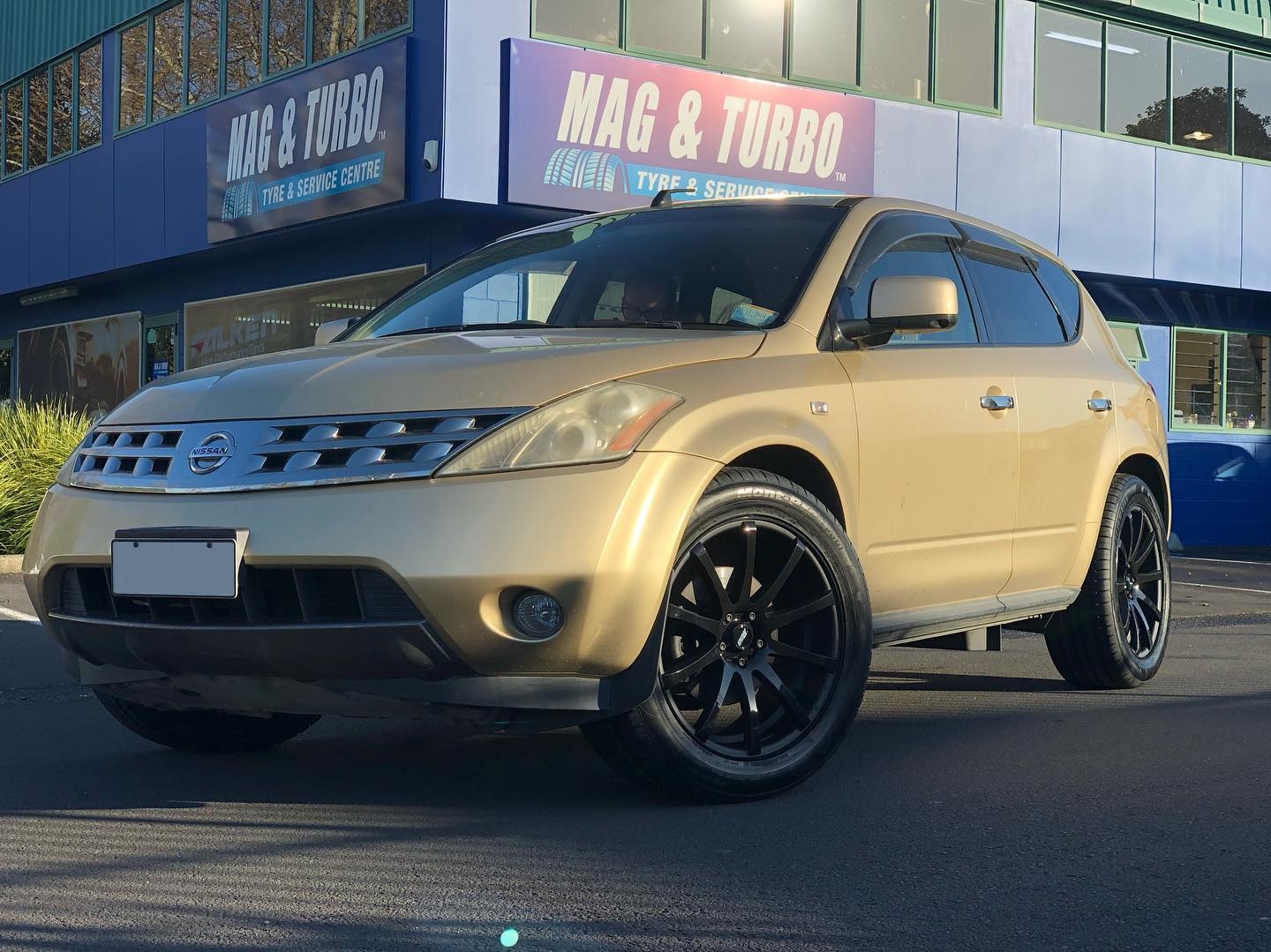 Nissan Murano on BGW Pursuit