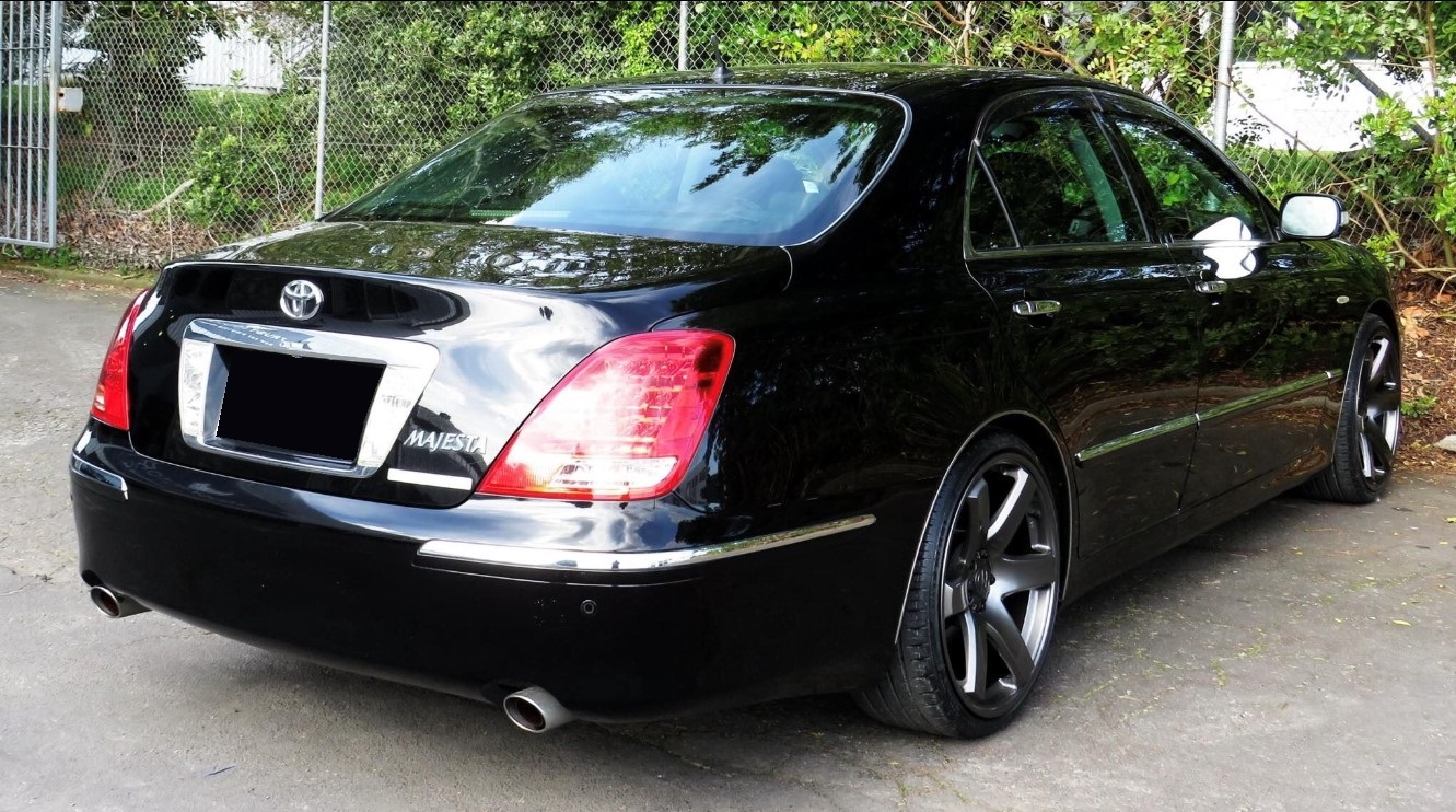Toyota Crown on BGW Beast