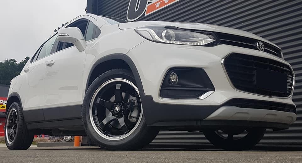 Holden Trax on BGW Fury