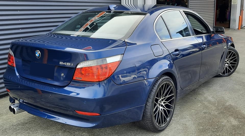 BMW 5 Series on BGW Matador