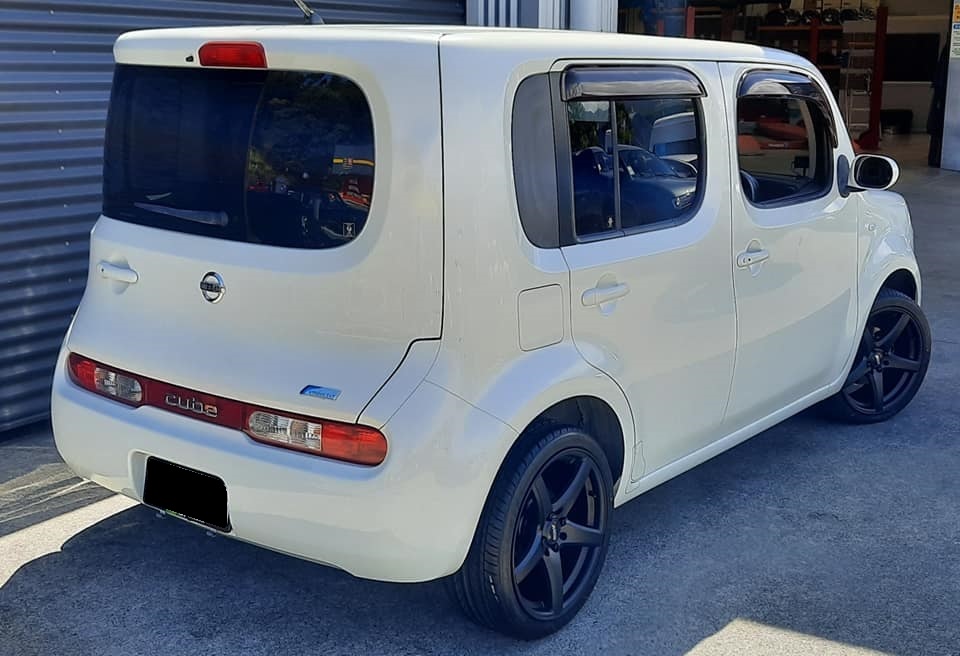 Nissan Cube on BGW Apex