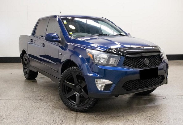 Ssangyong Actyon on BGW Beast w AMP AT-A Tyres