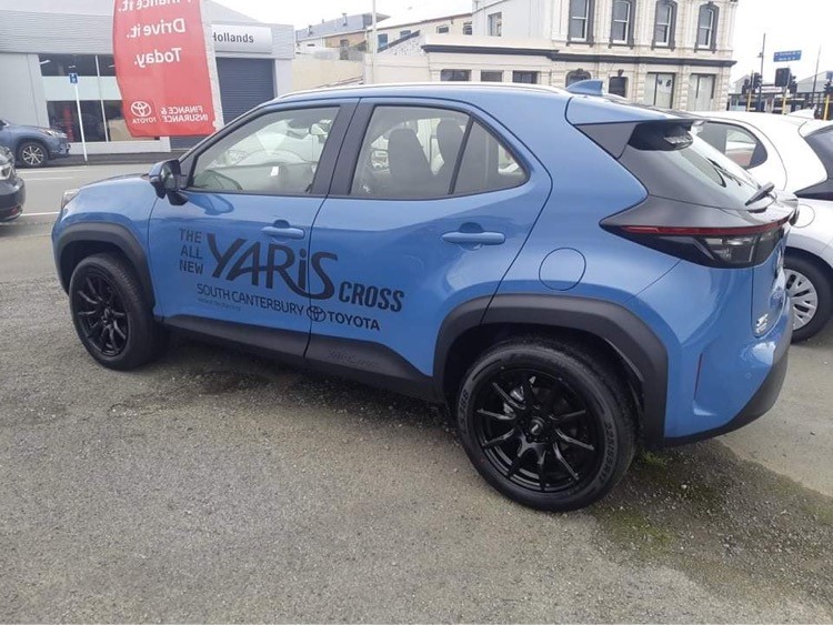 Toyota Yaris Cross on BGW Ratchet