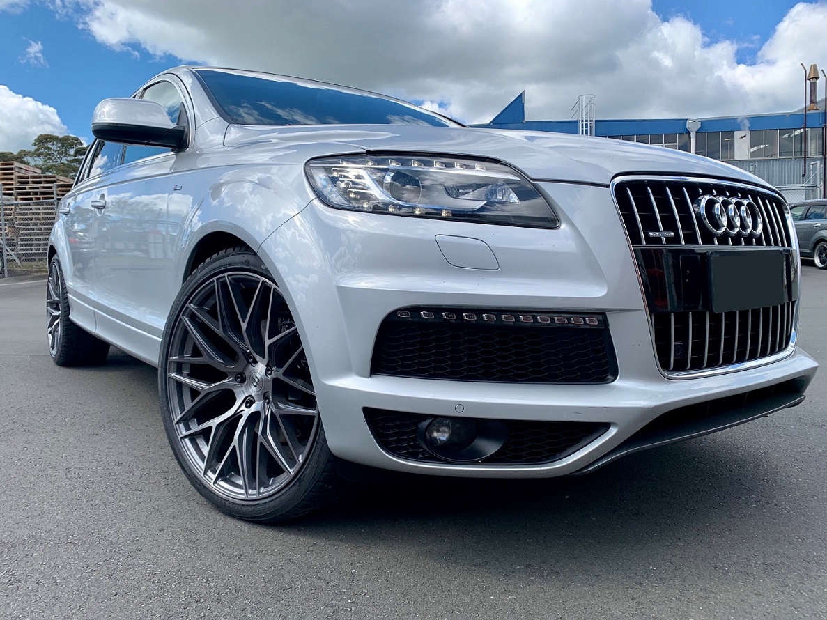 Audi Q7 on Covert CV1