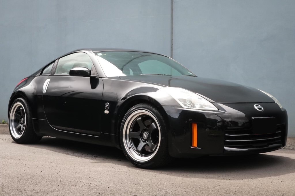 Nissan 350z on BGW Ebisu