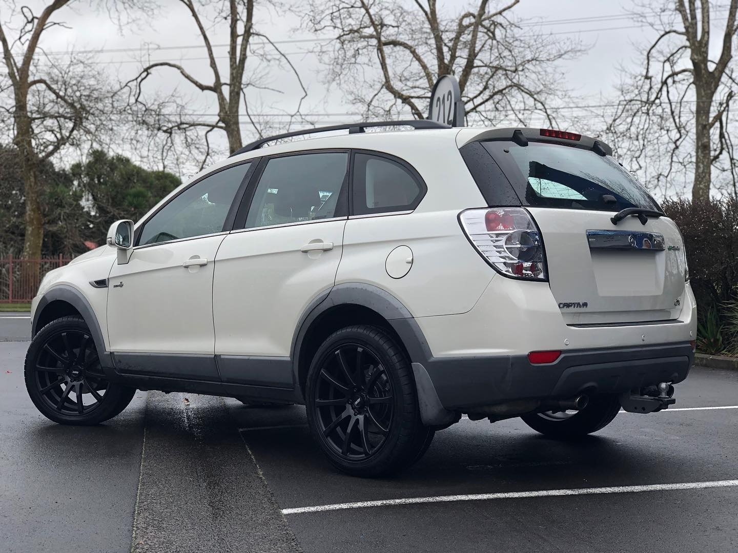 Holden Captiva on BGW Pursuit