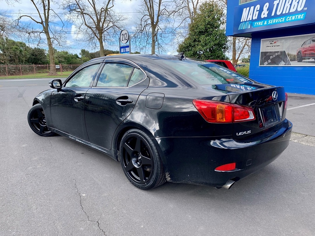 Lexus IS350 on BGW R5