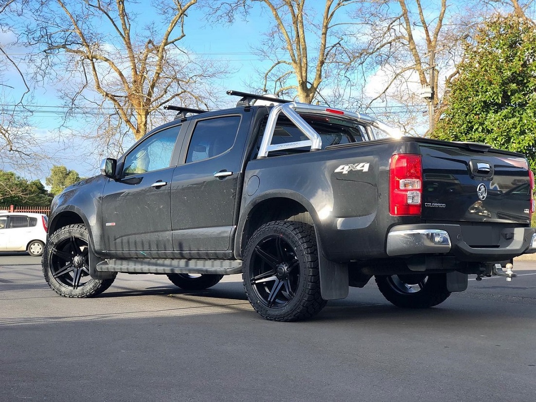 Holden Colorado on BGW Tempest