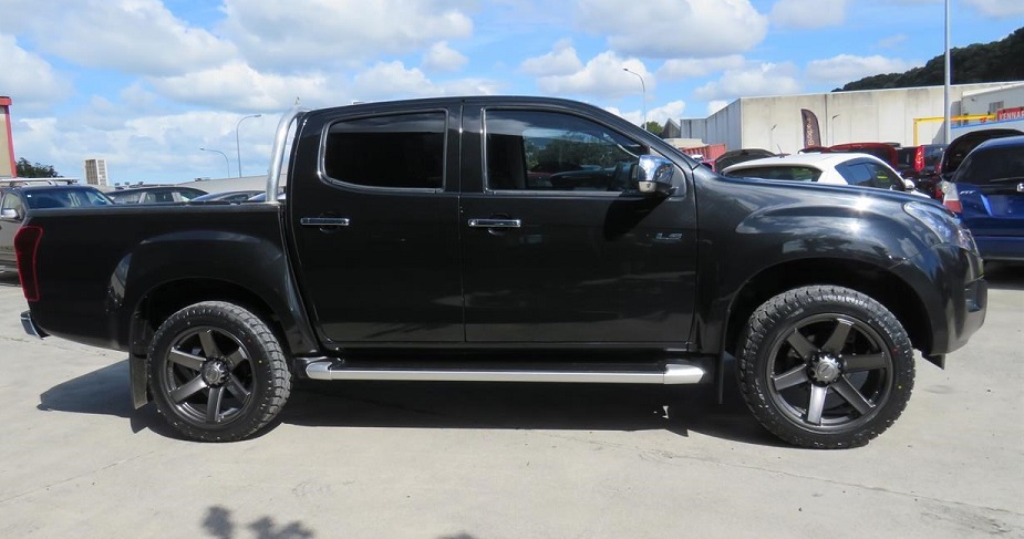Isuzu D Max on BGW Beast