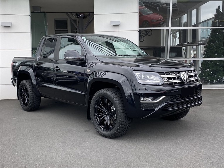 VW Amarok on BGW Black Widow