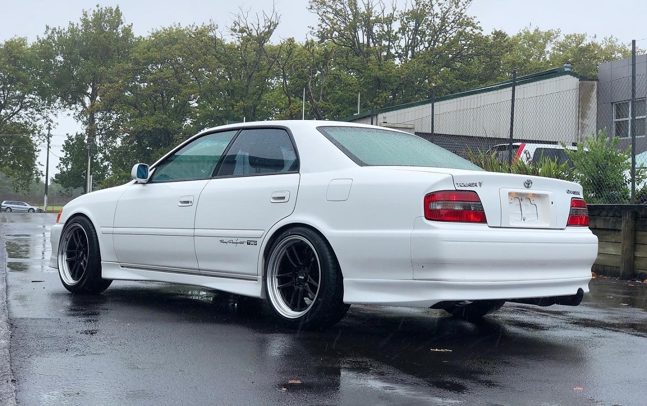 Toyota Chaser on BGW DC Emotion 5