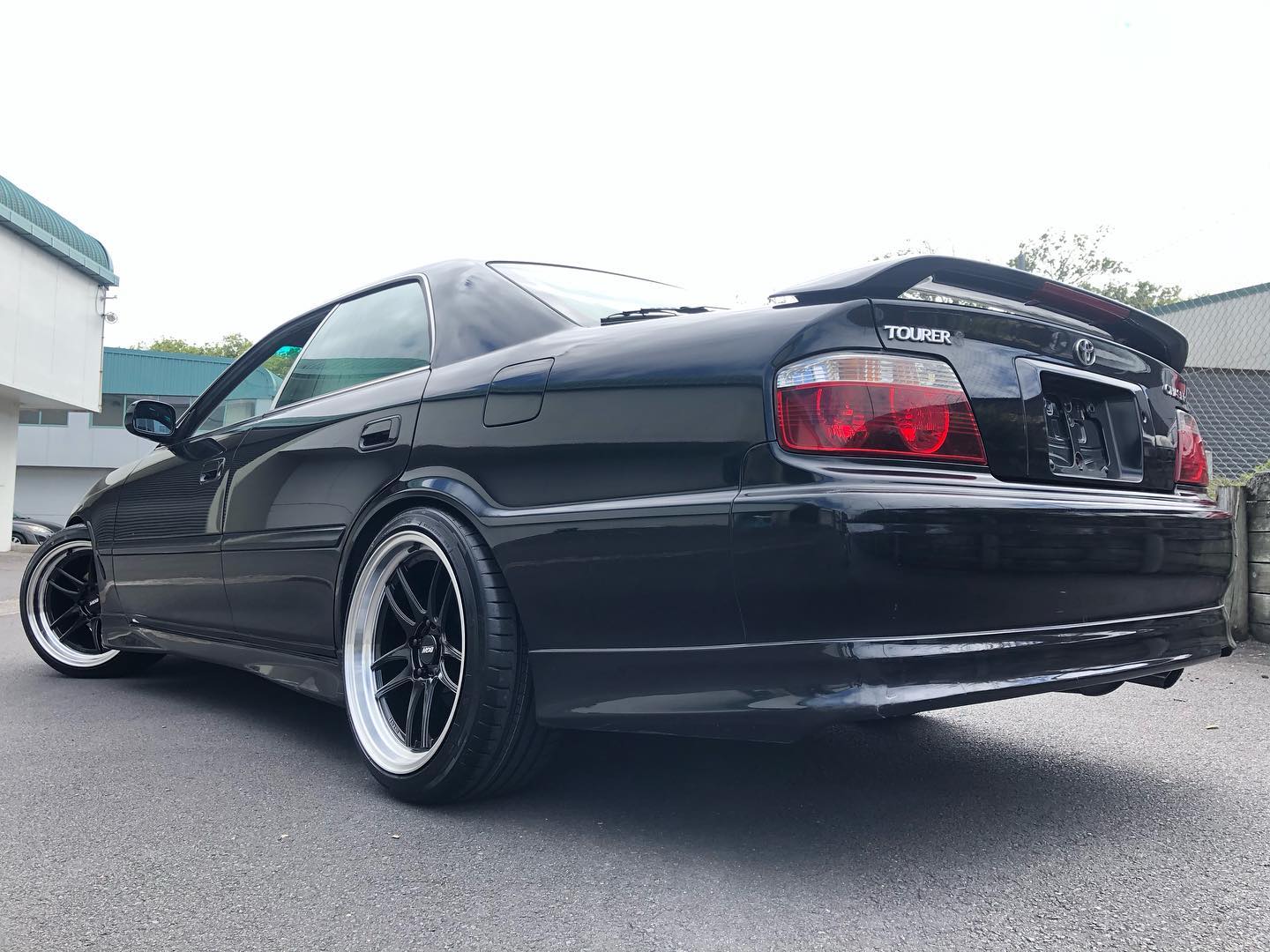 Toyota Chaser JZ100 on BGW DC Emotion 5