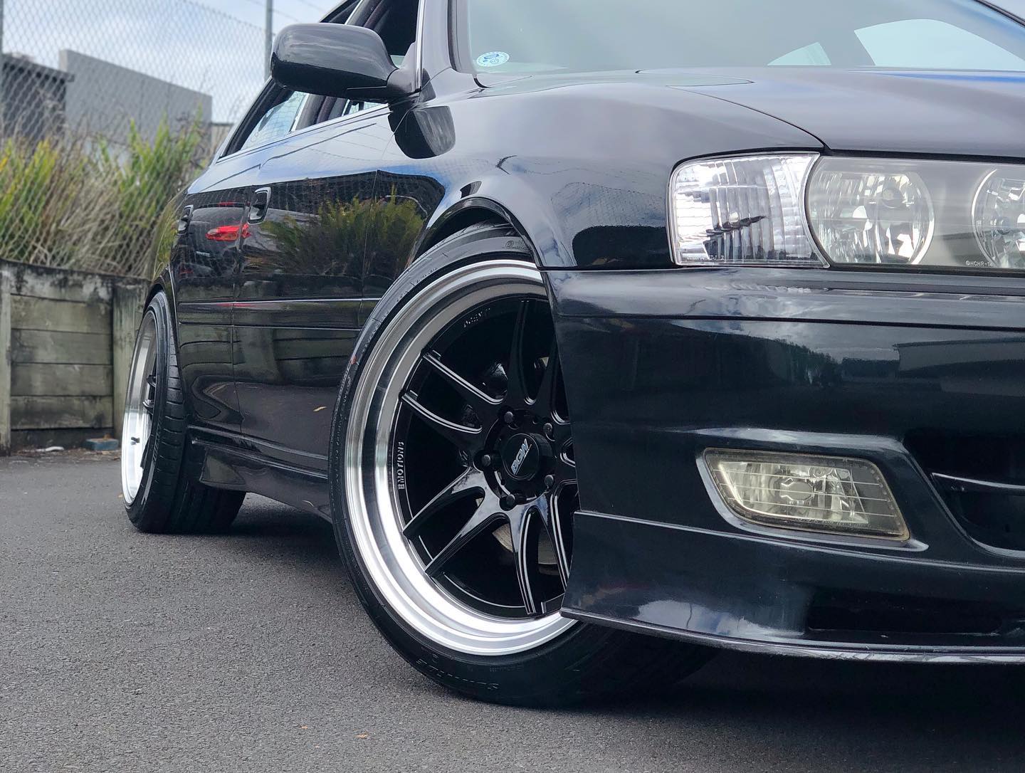 Toyota Chaser JZ100 on BGW DC Emotion 5