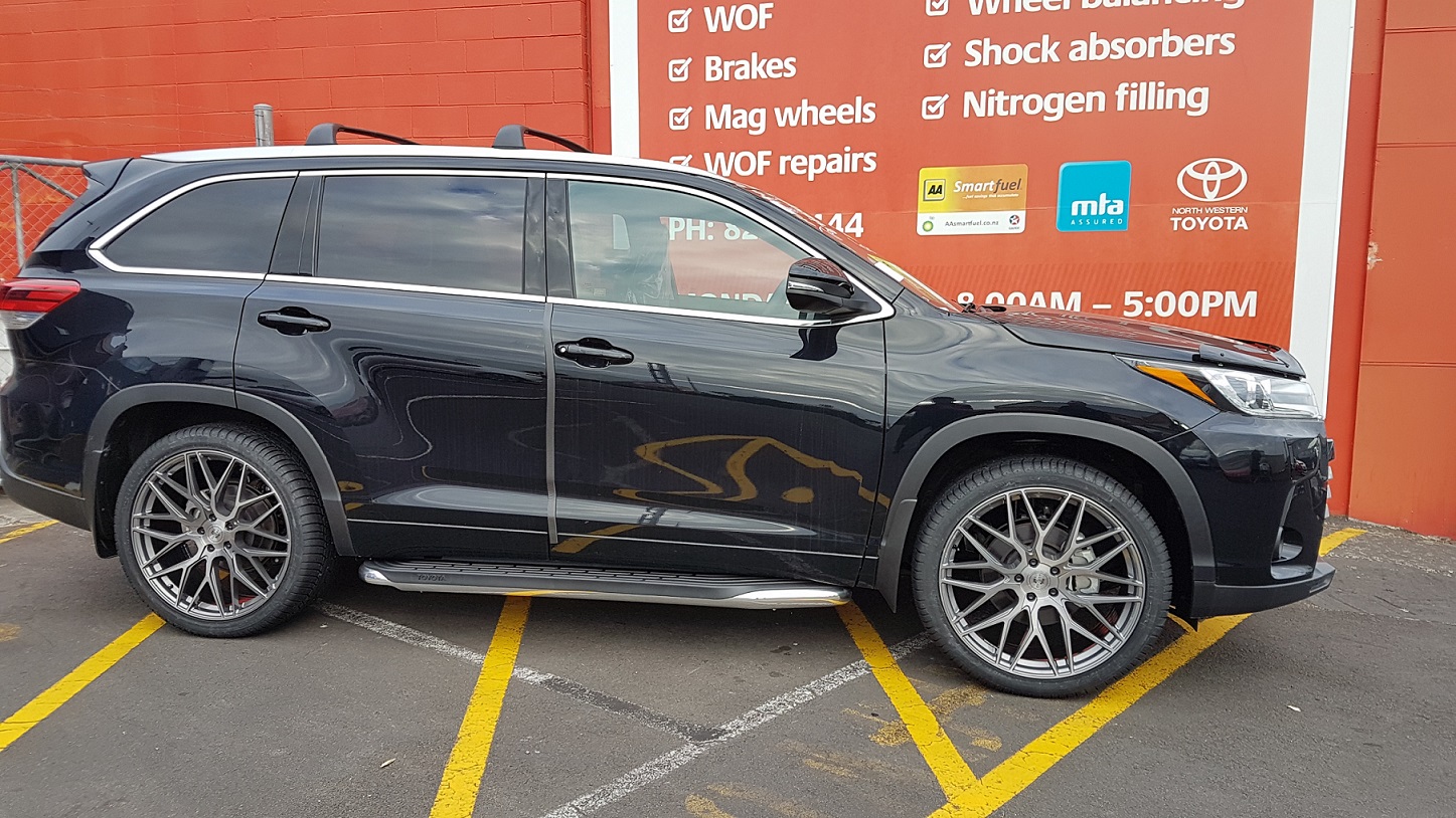 Toyota Highlander on Covert CV1