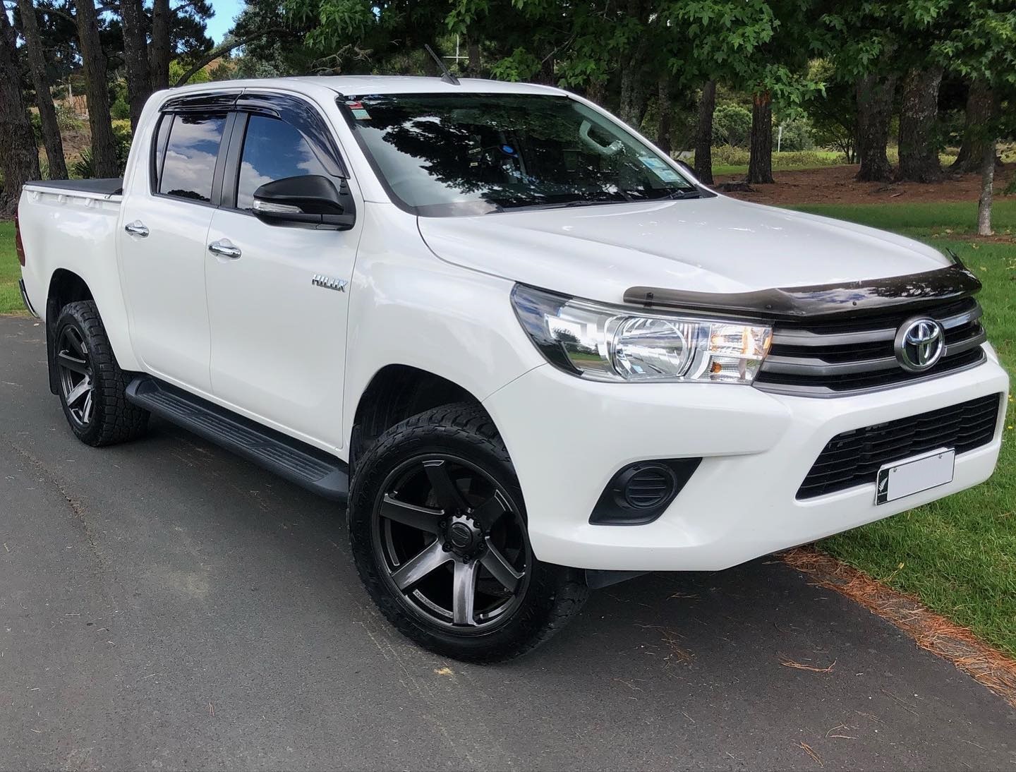 Toyota Hilux on BGW Beast