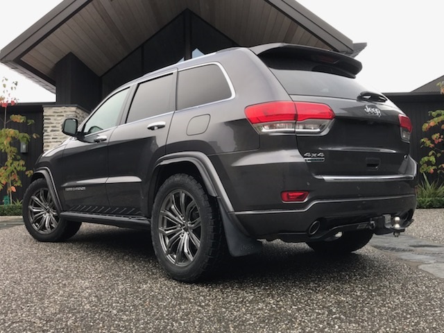 Jeep Grand Cherokee on BGW Black Widow