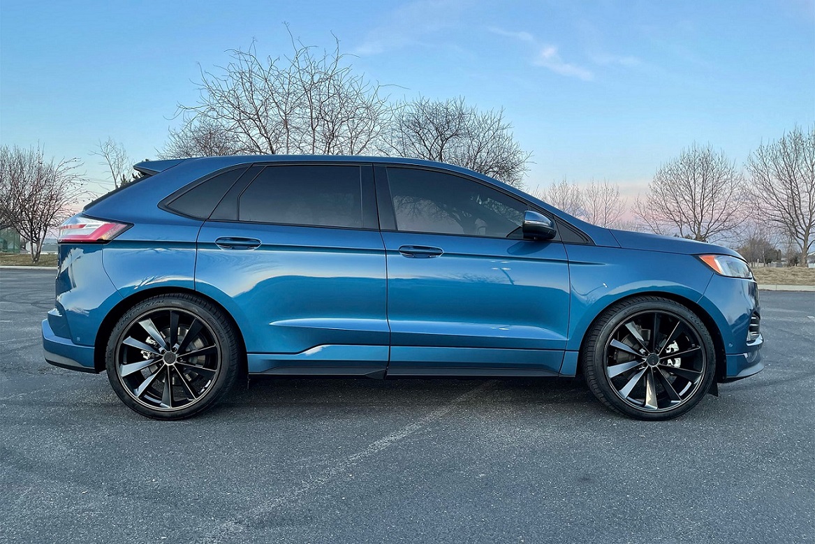 Ford Edge on 22 inch TSW Aileron