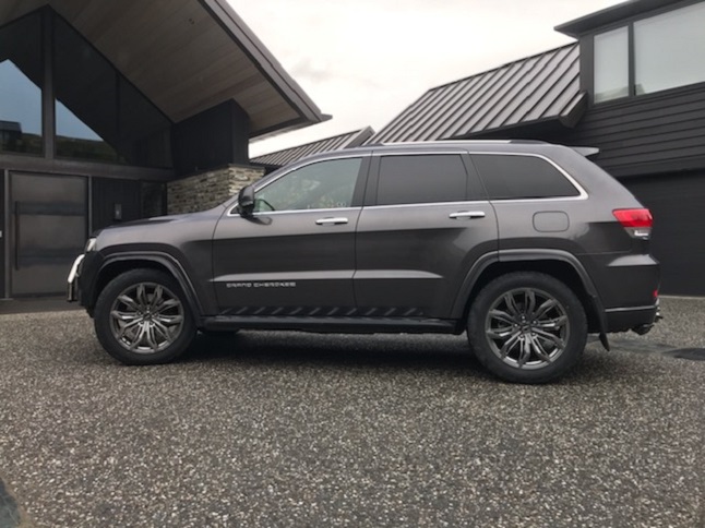 Jeep Grand Cherokee on BGW Black Widow