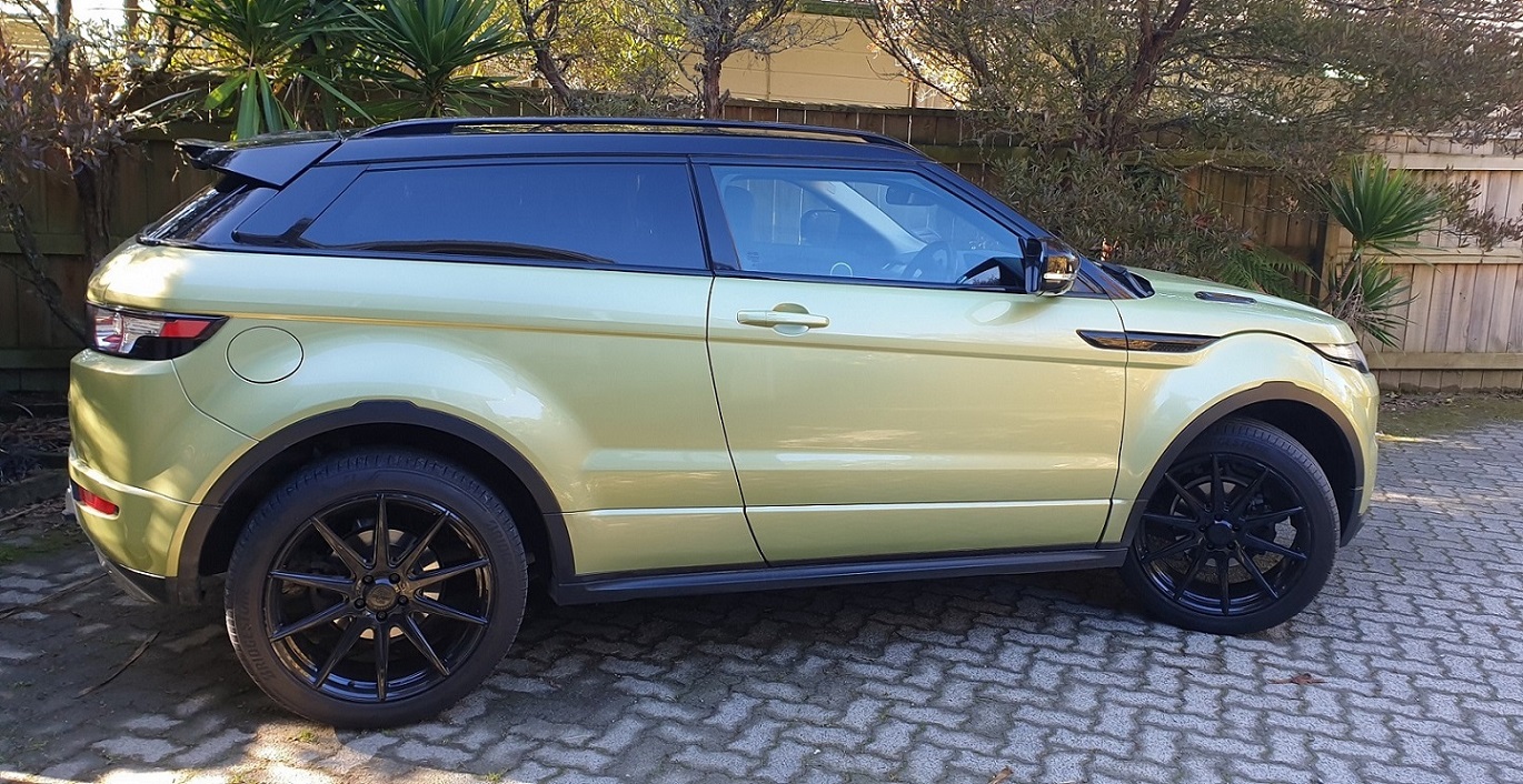 Land Rover Range Rover Evoque on Covert CV2