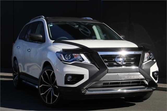 Nissan Pathfinder on BGW Black Widow