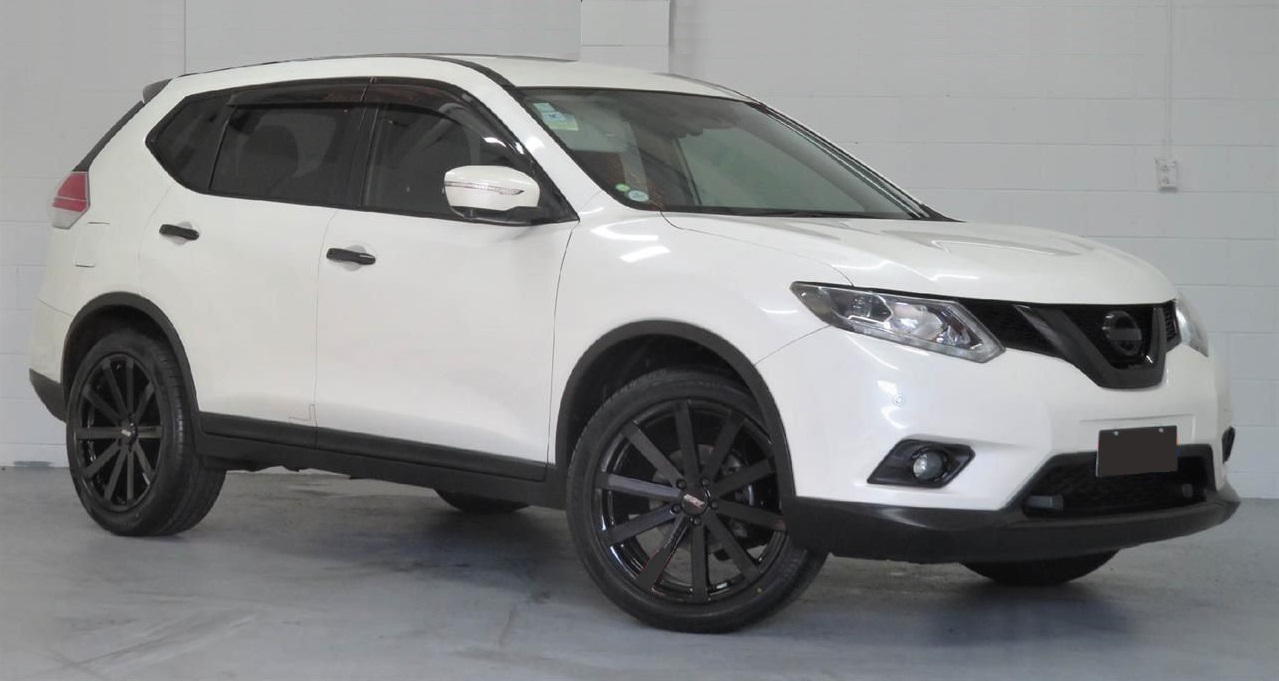 Nissan X Trail on BGW VM12