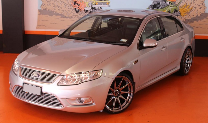 Ford Falcon FG on BGW Circuit