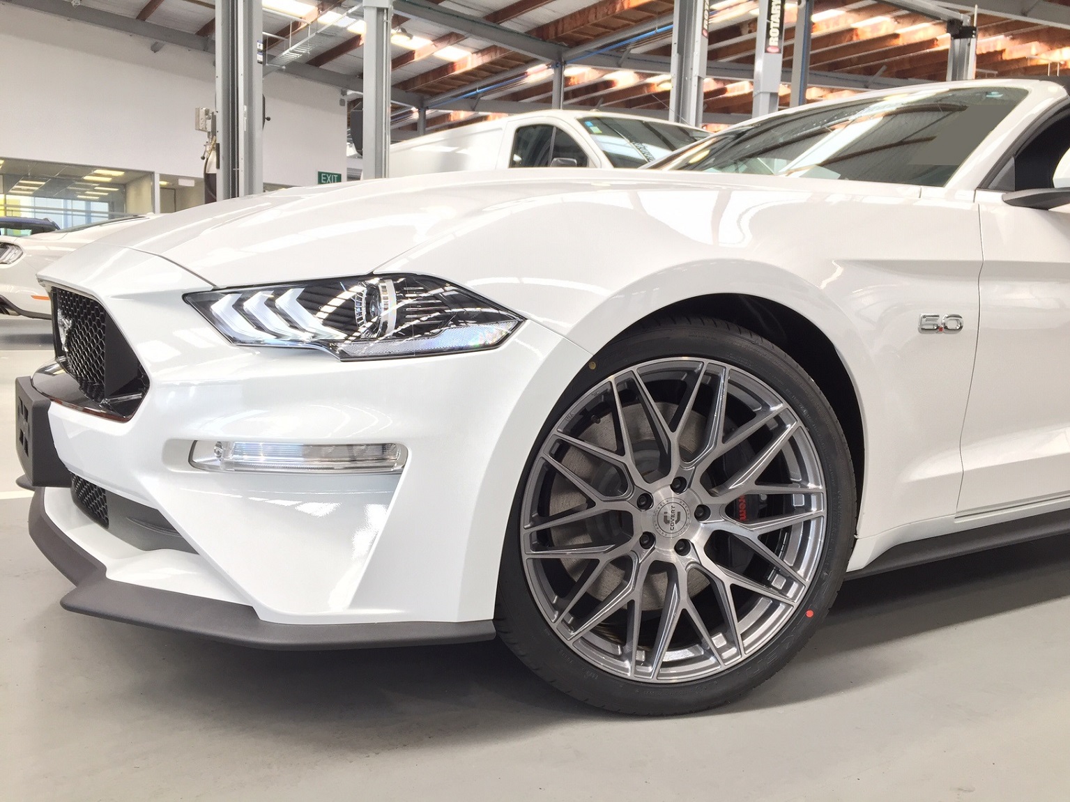 Ford Mustang on Covert CV1