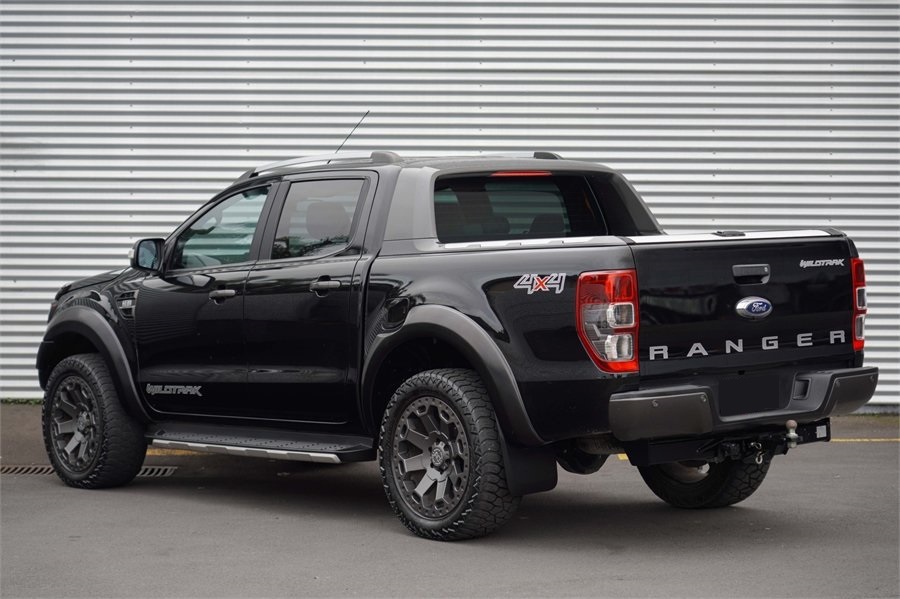 Ford Ranger on Black Rhino Warlord and AMP tyres
