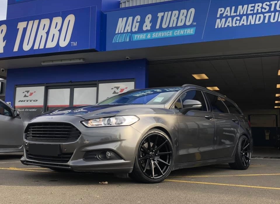 Ford Mondeo on Covert CV2