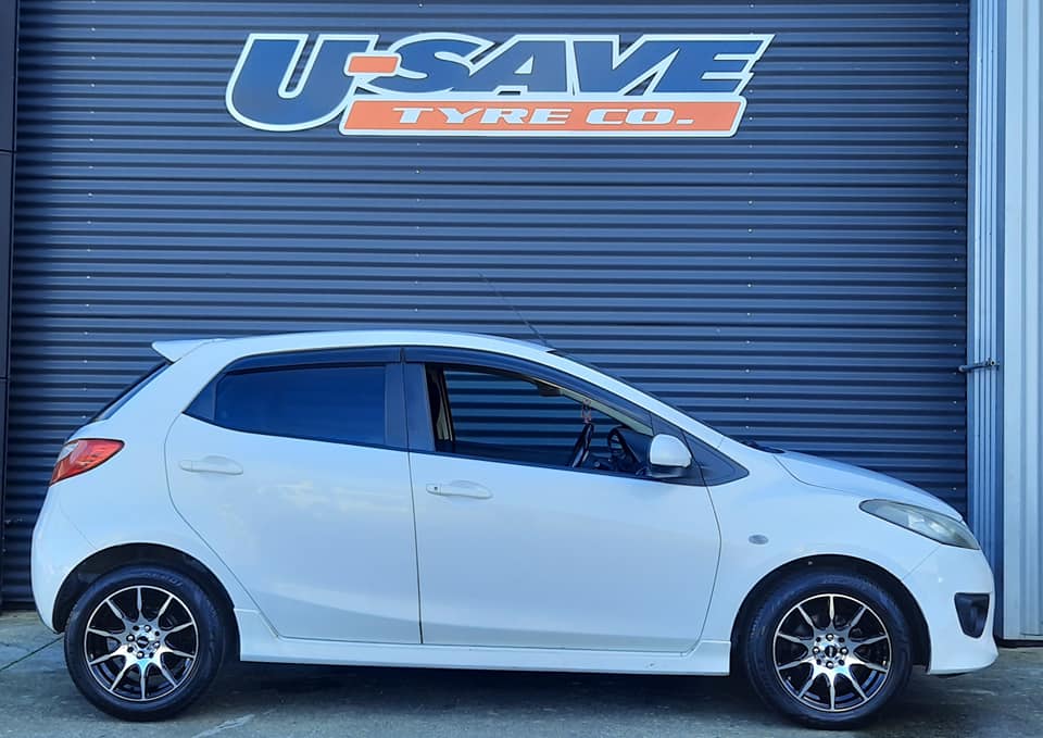 Mazda Demio on BGW Ratchet