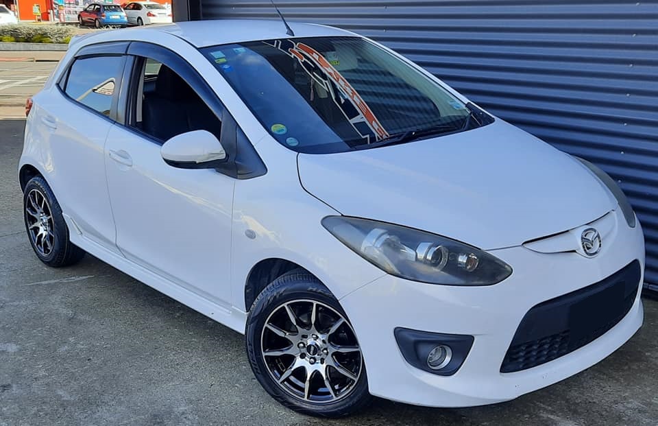Mazda Demio on BGW Ratchet