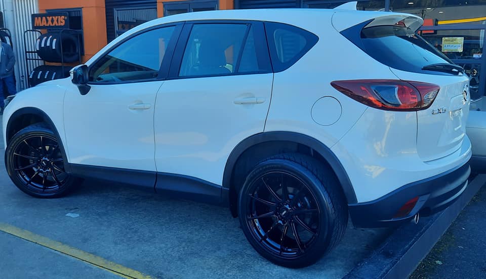 Mazda CX5 on BGW Circuit