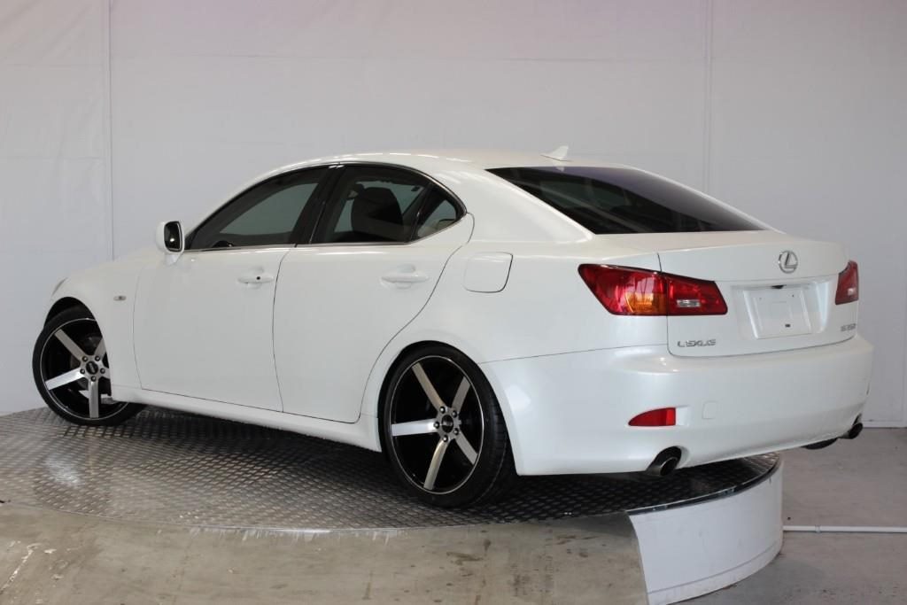 Lexus IS250 on BGW Torque