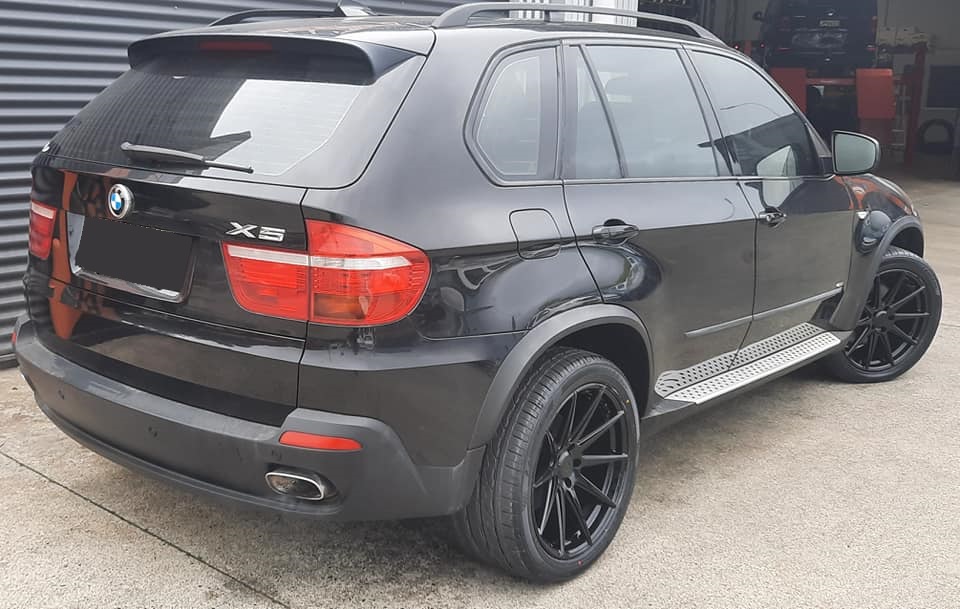 BMW X5 on Covert CV2