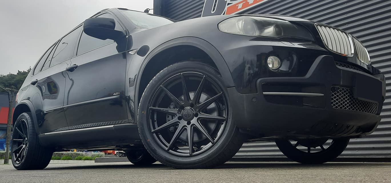 BMW X5 on Covert CV2