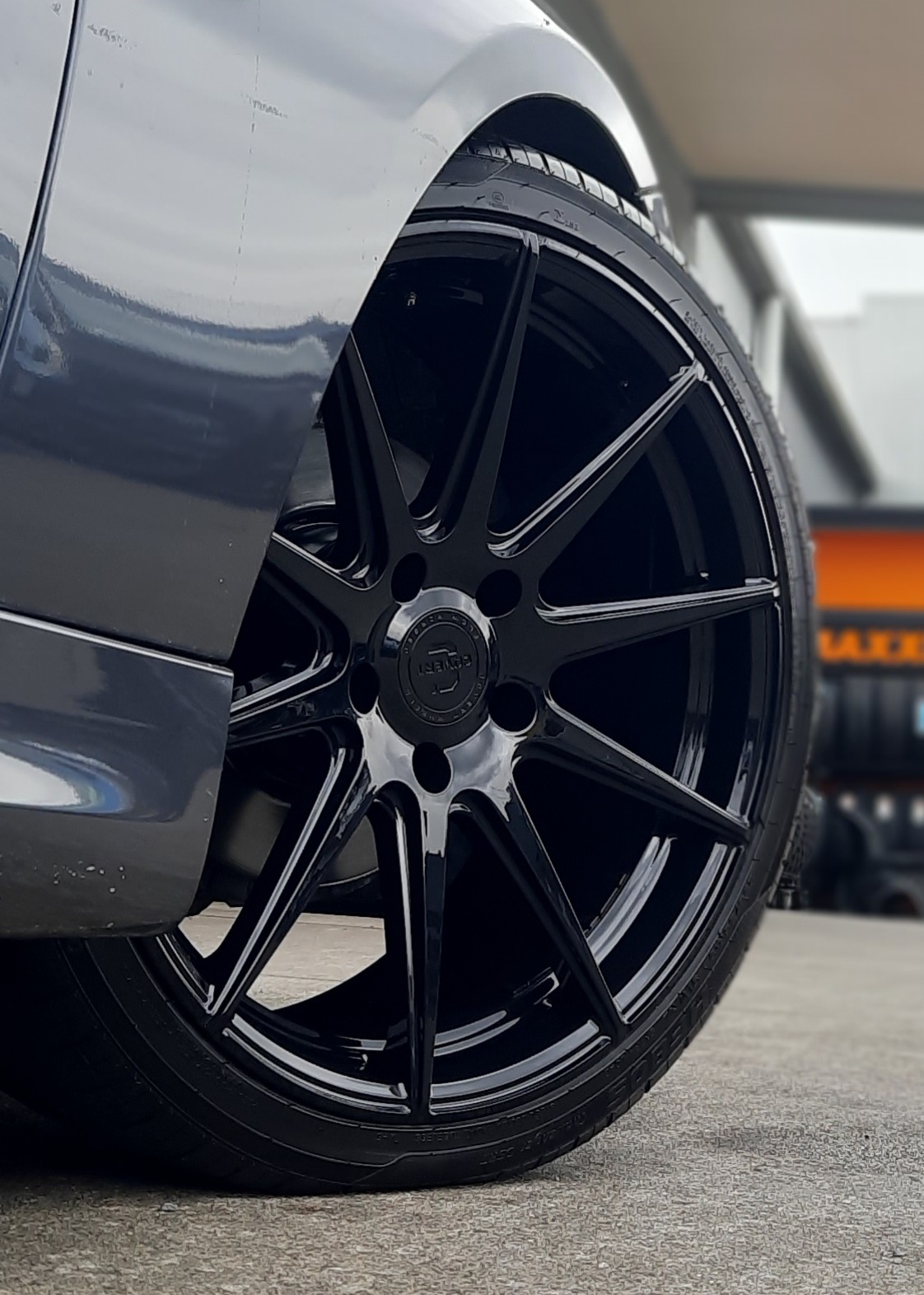 BMW 3 Series on Covert CV2