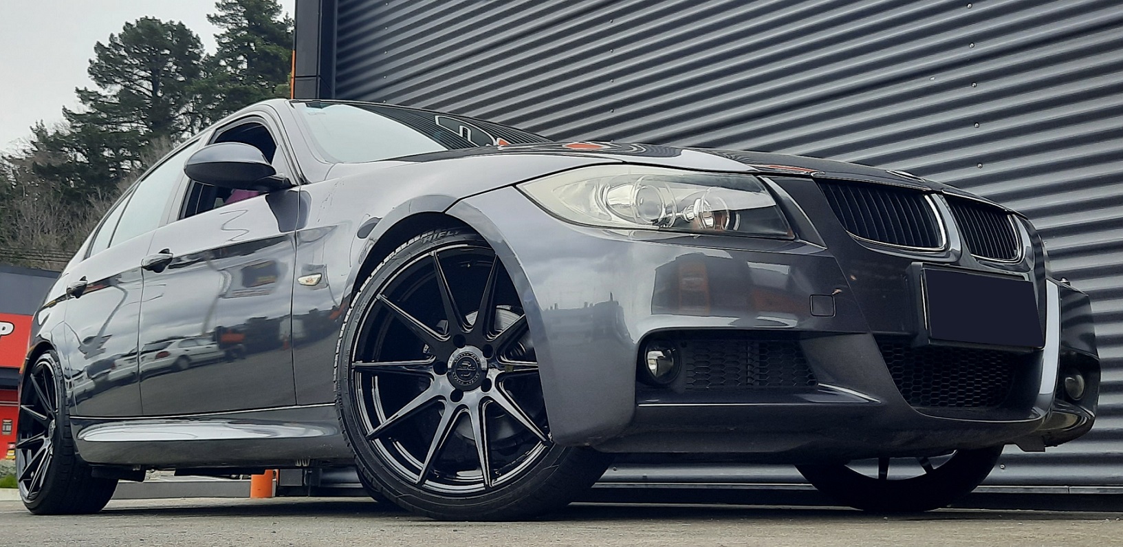 BMW 3 Series on Covert CV2