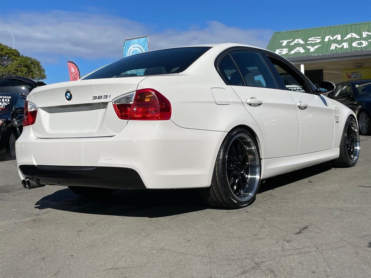 BMW 3 Series on Covert CV4
