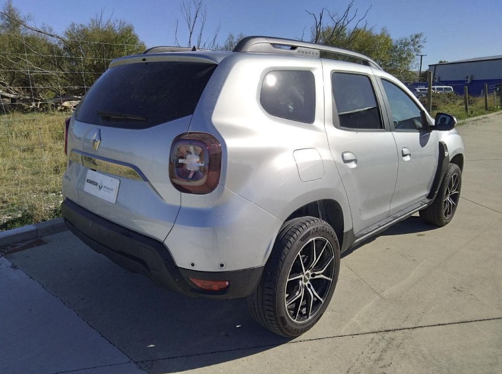 Renault Duster on BGW Compton