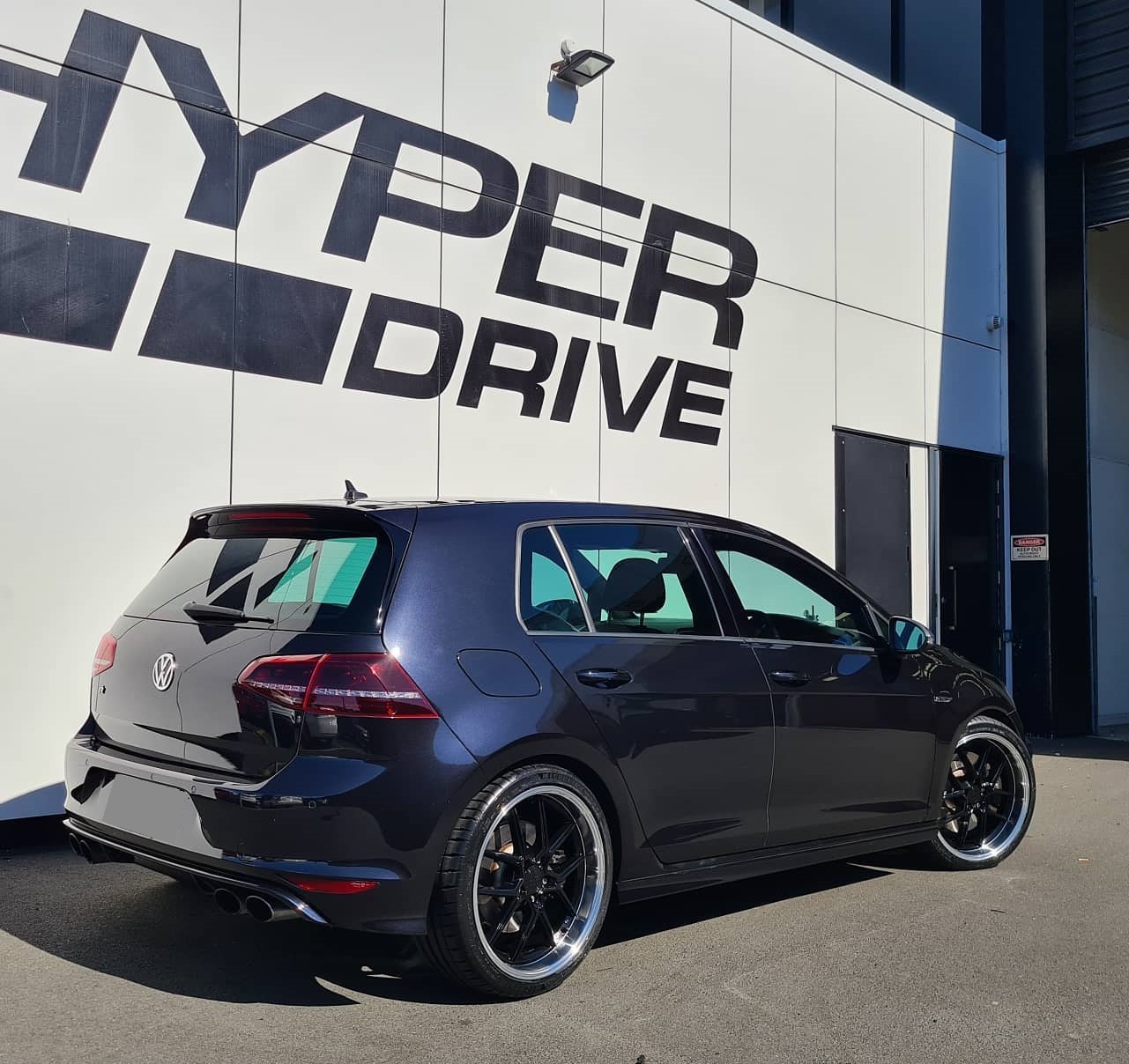 VW Golf R on Covert CV4