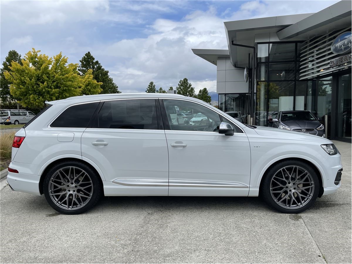 Audi SQ7 on Covert CV1