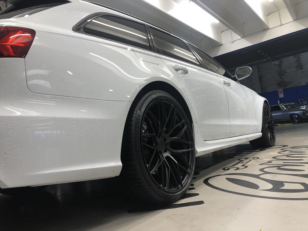 Audi RS6 (2015) on Covert CV1