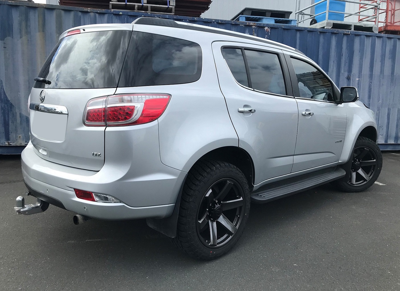 Holden Colorado 7 on BGW Beast