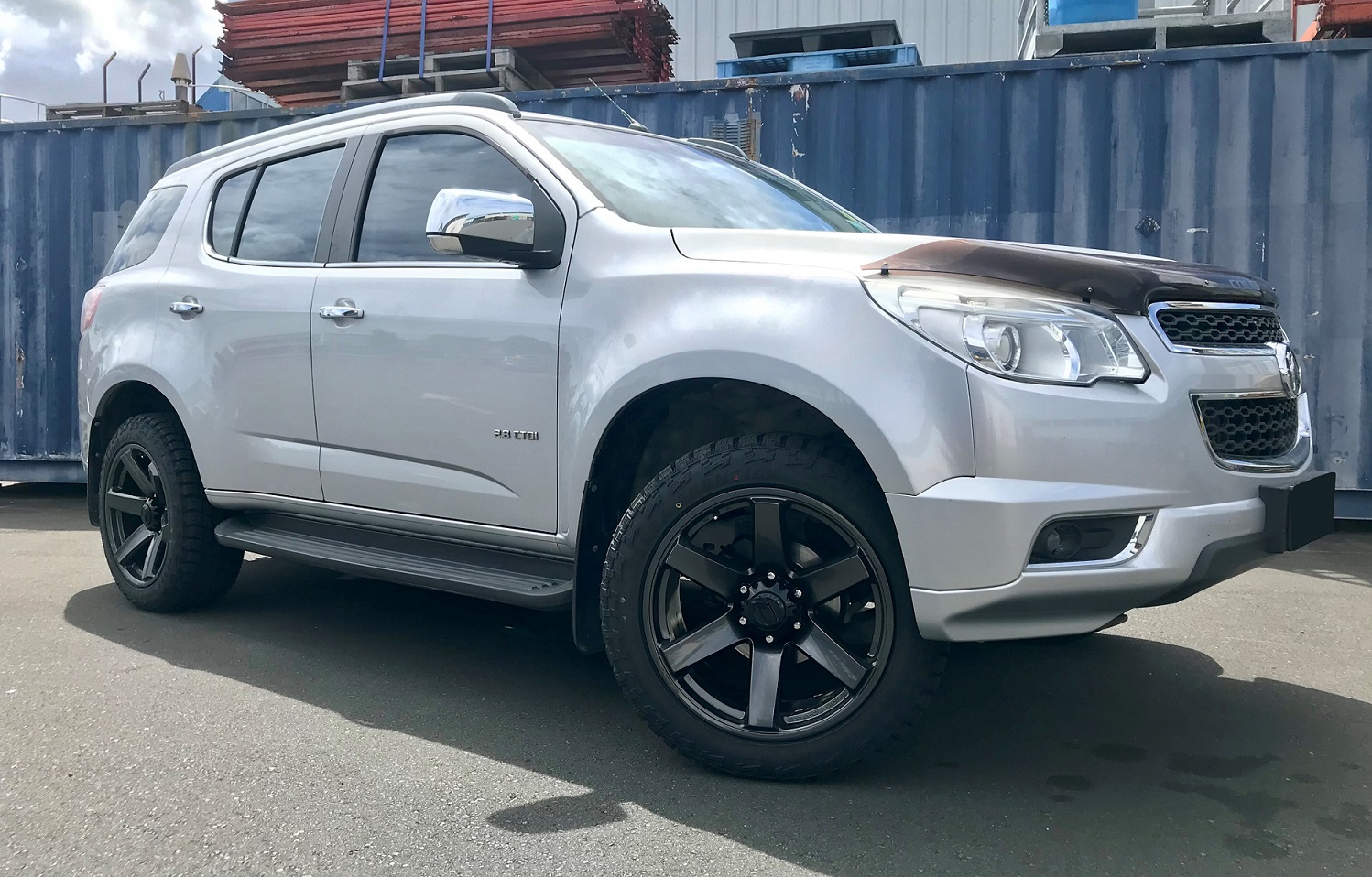Holden Colorado 7 on BGW Beast